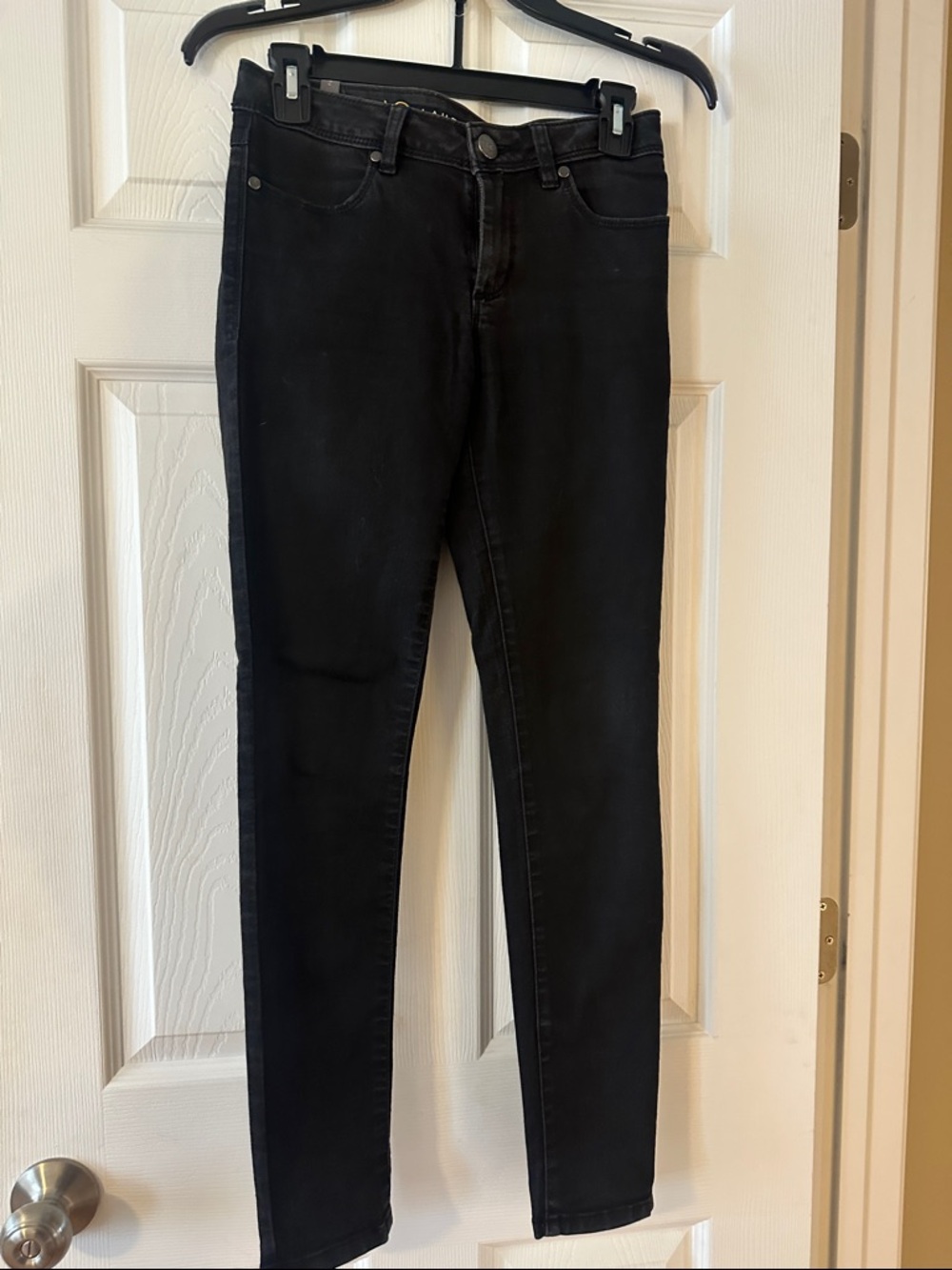 Black Skinny Jeans
